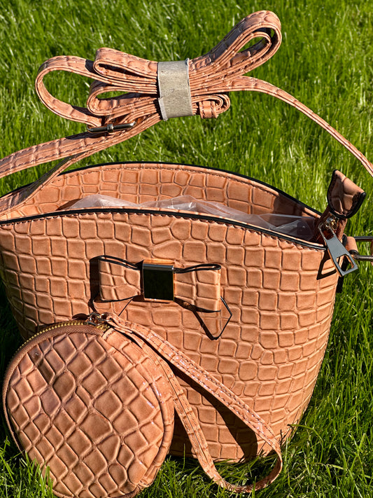 Large bucket bag with coin purse