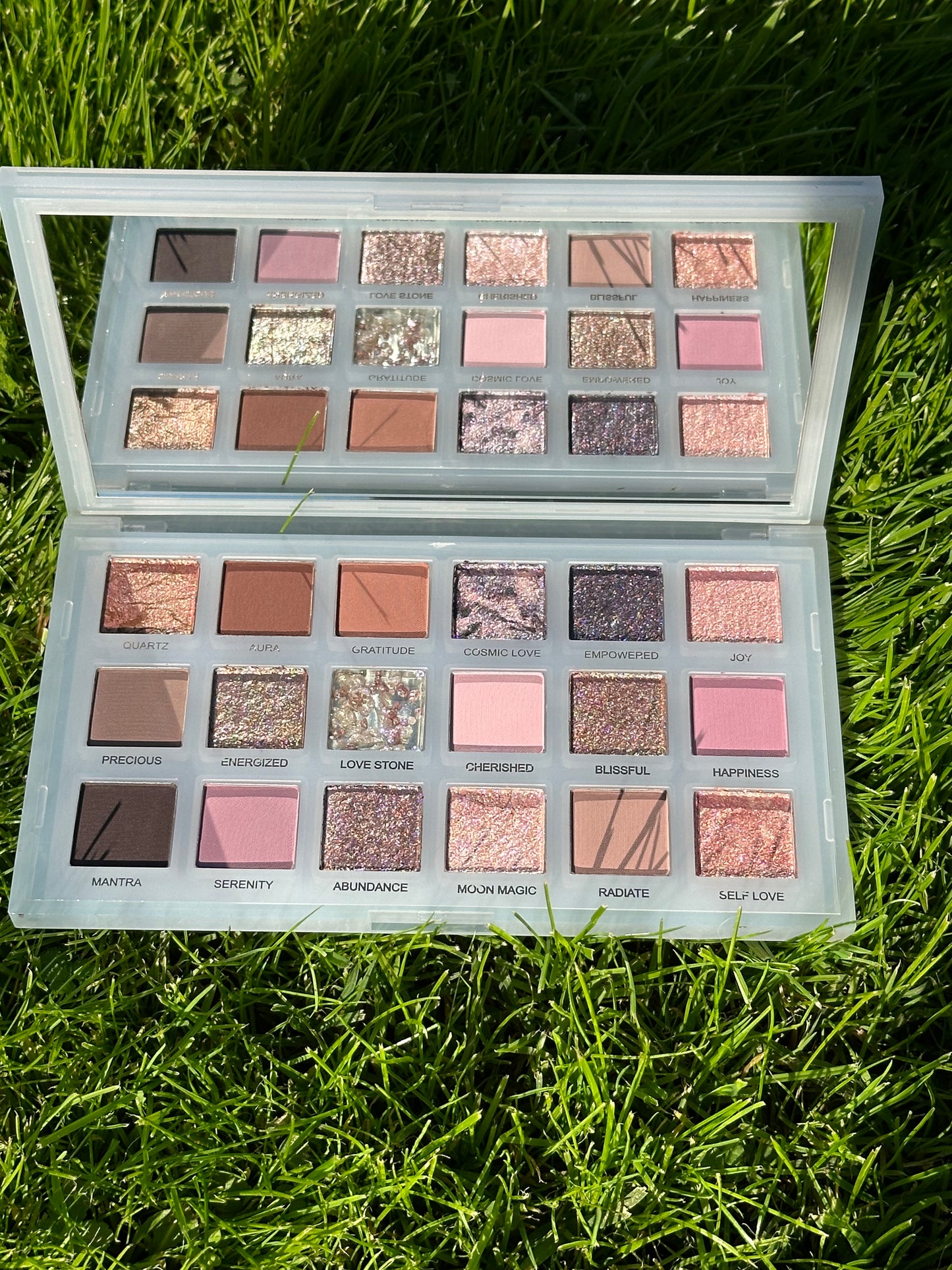 Neutral Eyeshadow Palette 18 colors