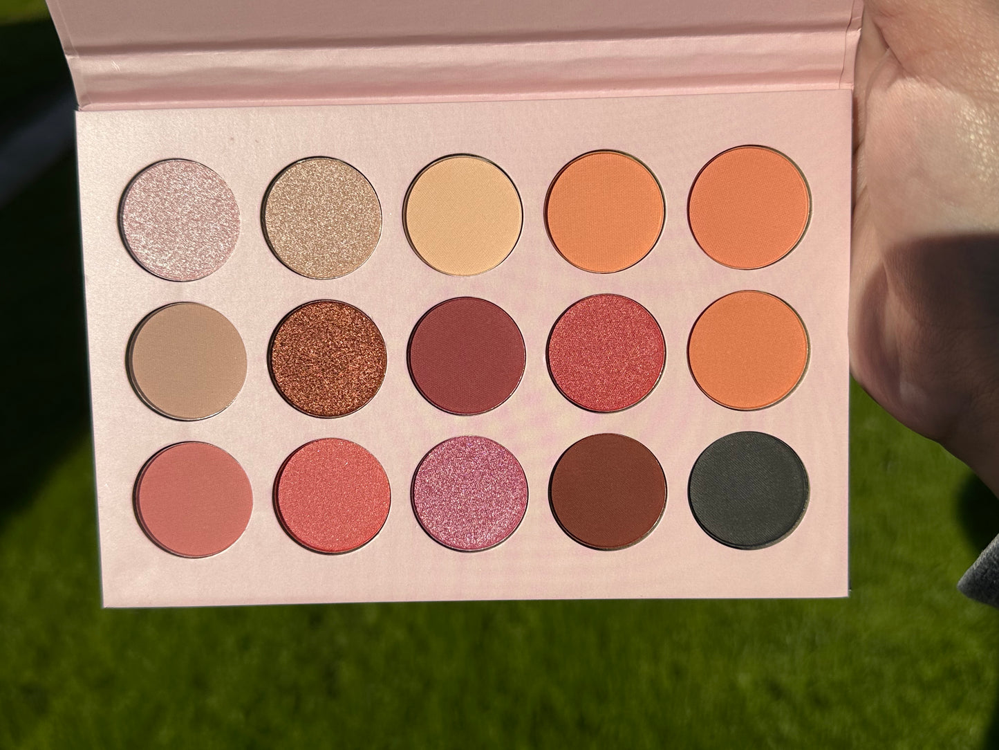 Silky Eyeshadow Palette 15 colors